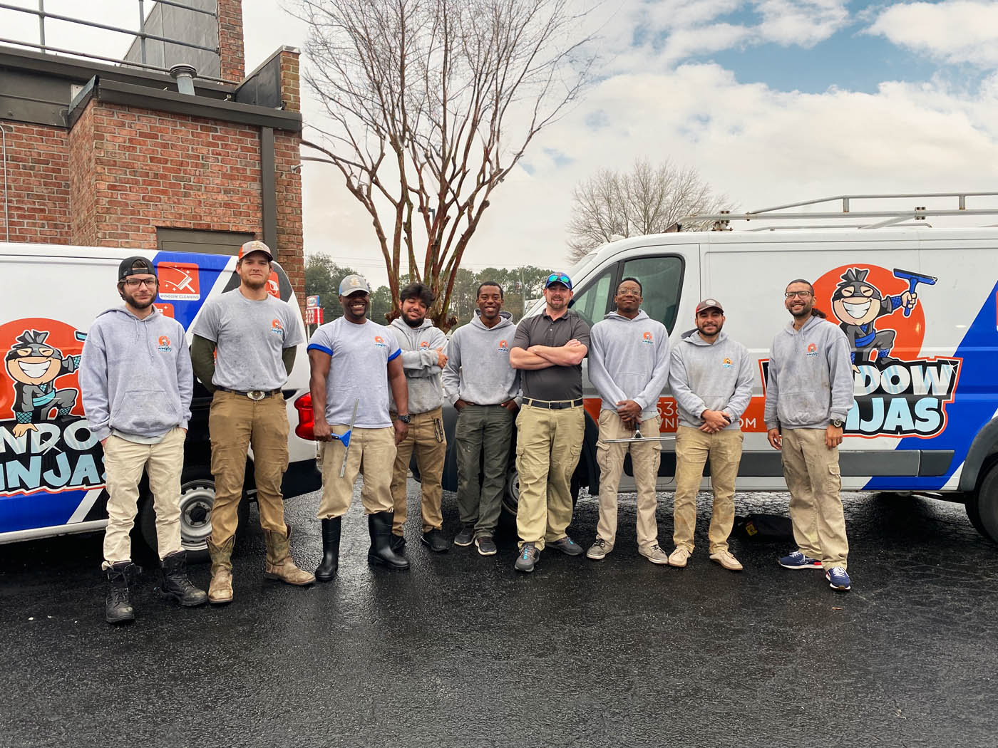 A Window Ninjas Nashville team in front of a truck.