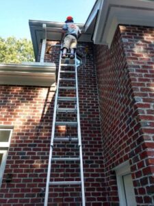 professional gutter cleaning DIY