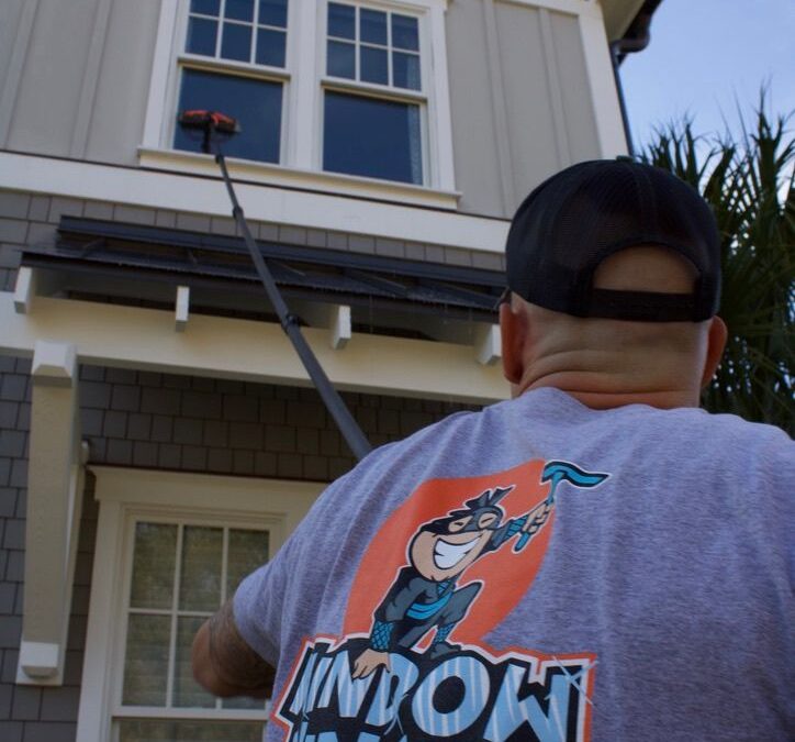 Window Cleaning Franchises: What You Need to Know About Buying a Window Cleaning Franchise